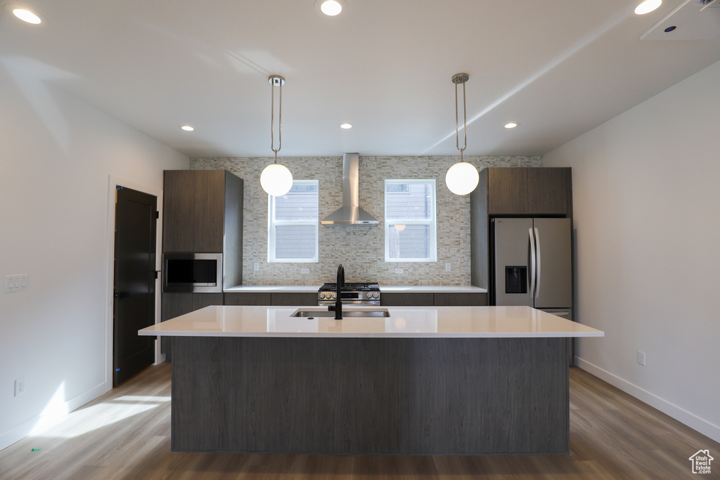 Photo 3 for MLS #2110473 at 599 E Betsey Cv #23