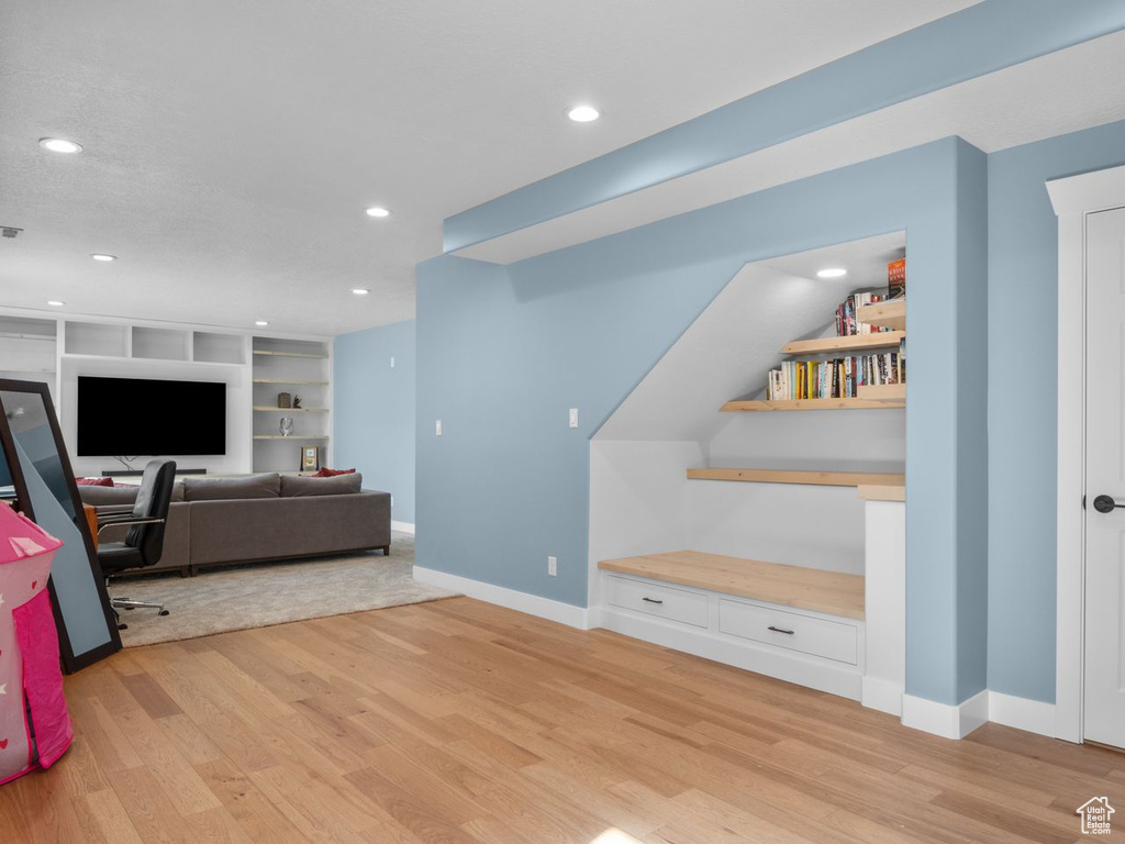 Photo 30 for MLS #2110476 at 5927 Dartmouth Dr