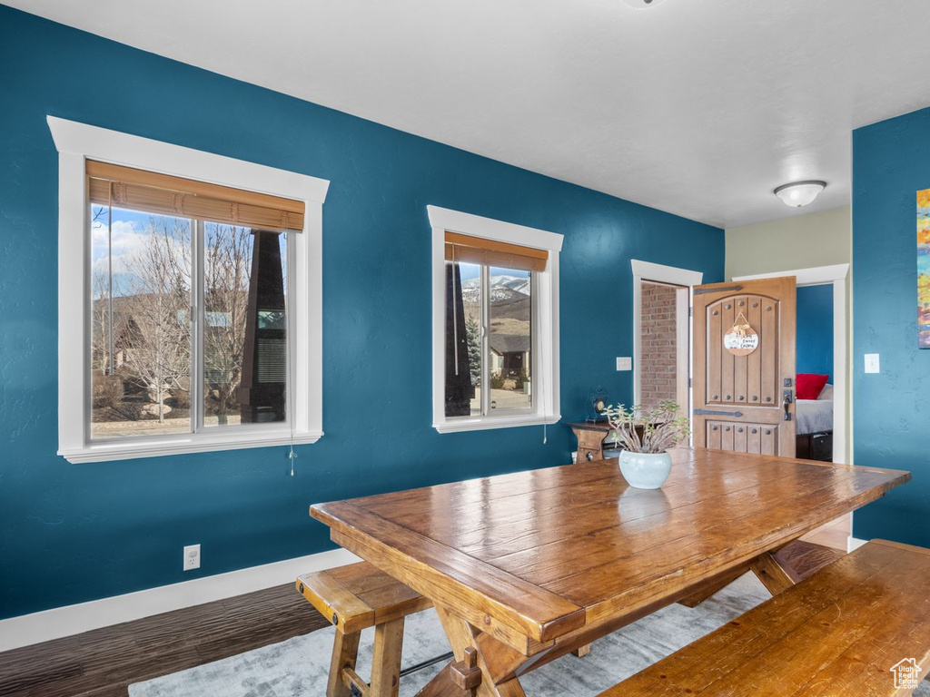 Photo 10 for MLS #2110476 at 5927 Dartmouth Dr