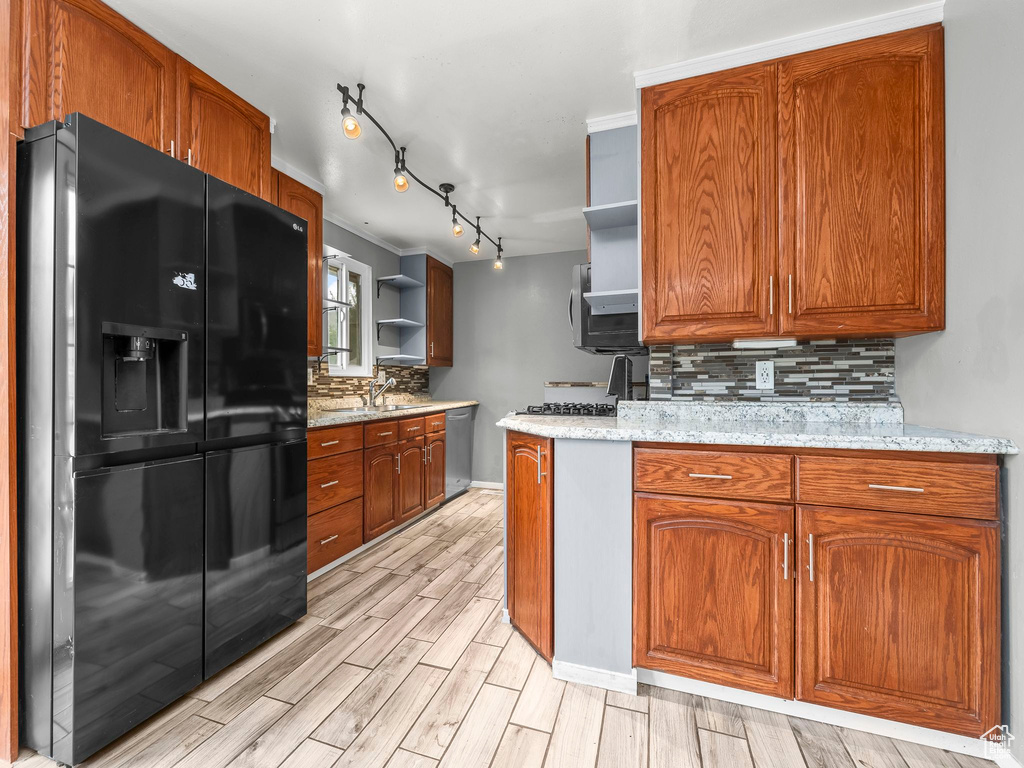 Photo 4 for MLS #2110491 at 935 S 680 West
