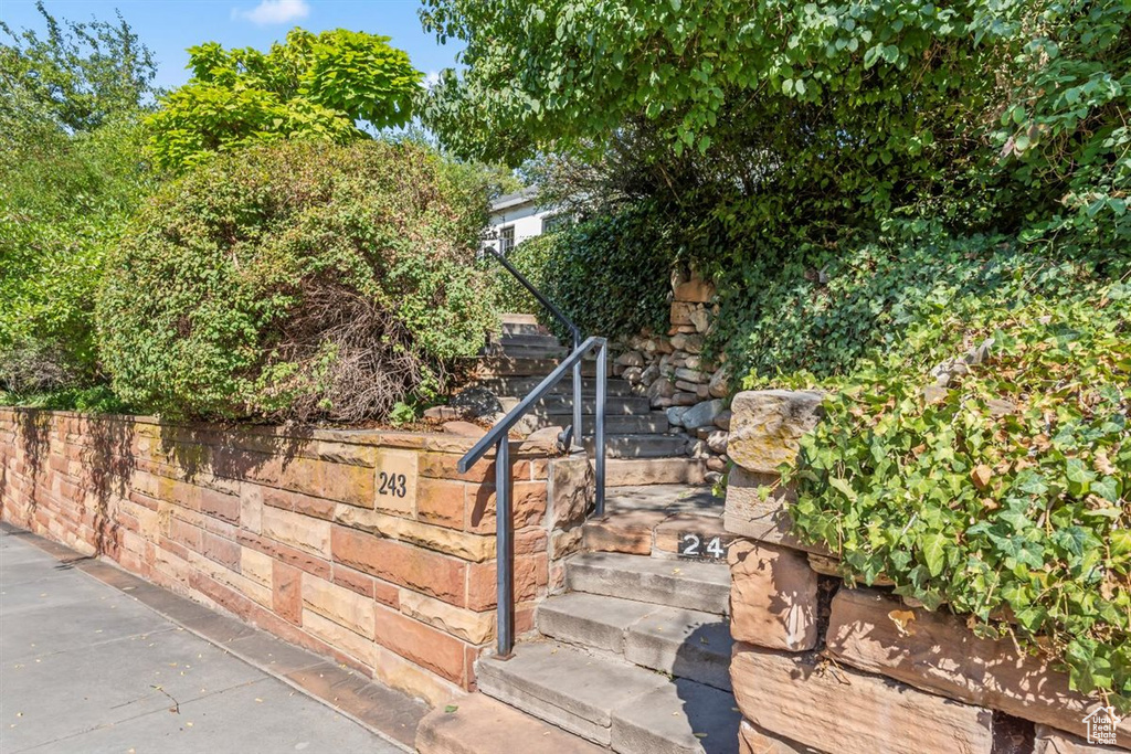 Photo 23 for MLS #2110495 at 243 S Elizabeth St