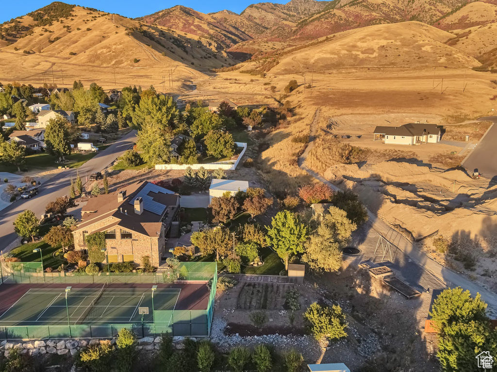 1040 E CANYON RD Hyde Park, UT 84318