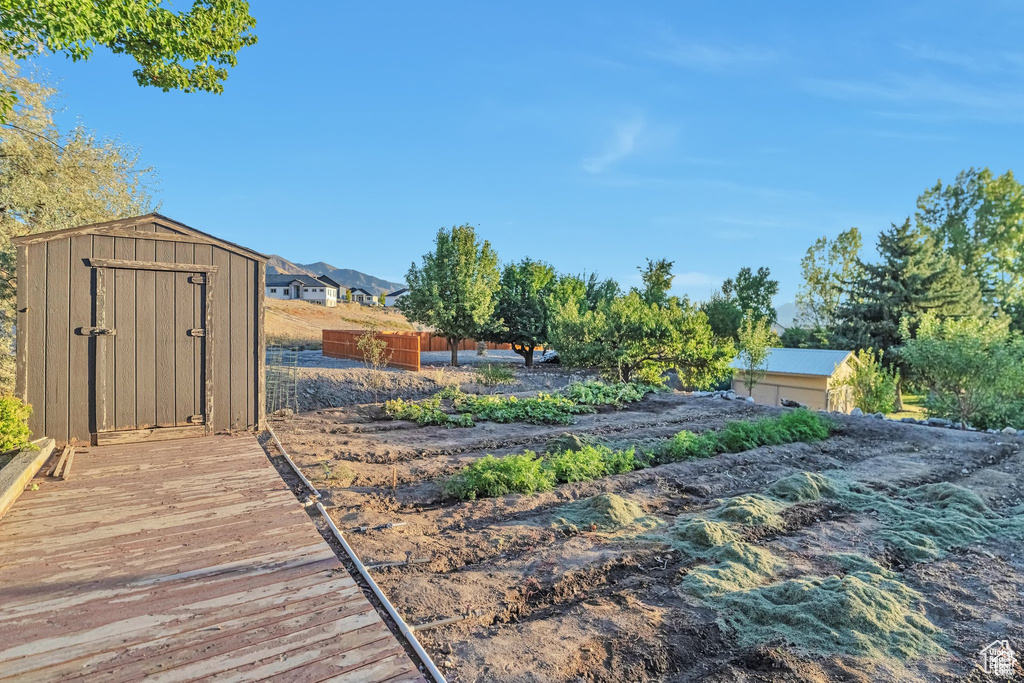1040 E CANYON RD Hyde Park, UT 84318