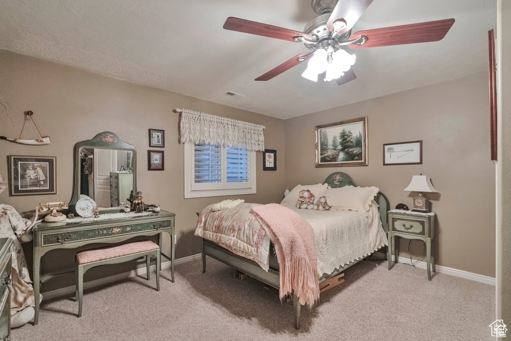 1040 E CANYON RD Hyde Park, UT 84318
