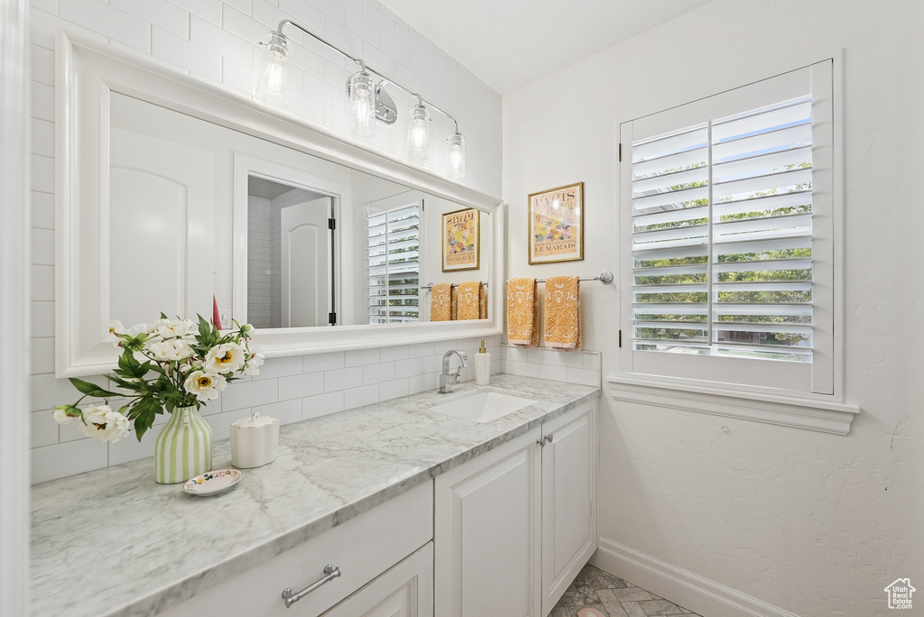 1917 E HOLLADAY VIEW PL Salt Lake City, UT 84117