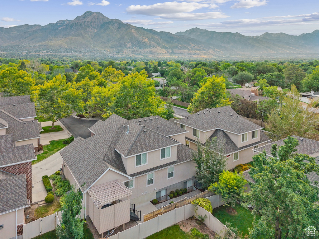 1917 E HOLLADAY VIEW PL Salt Lake City, UT 84117