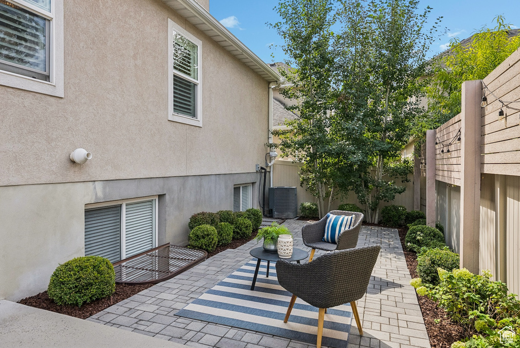 1917 E HOLLADAY VIEW PL Salt Lake City, UT 84117