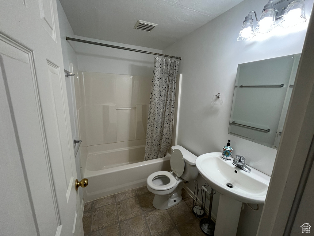 Photo 10 for MLS #2110520 at 3661 W 800 South