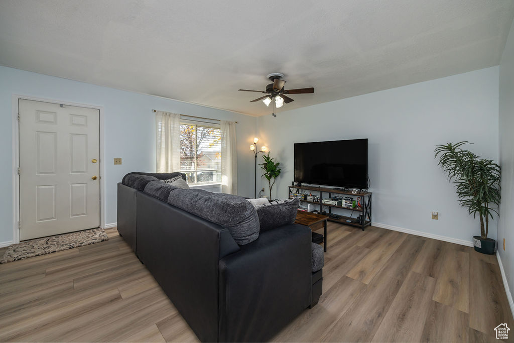 1279 EASTRIDGE DR Logan, UT 84321