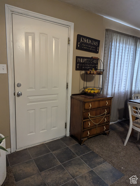 Photo 14 for MLS #2110523 at 169 Carson Ave