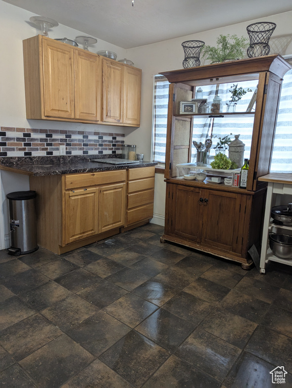 Photo 5 for MLS #2110523 at 169 Carson Ave