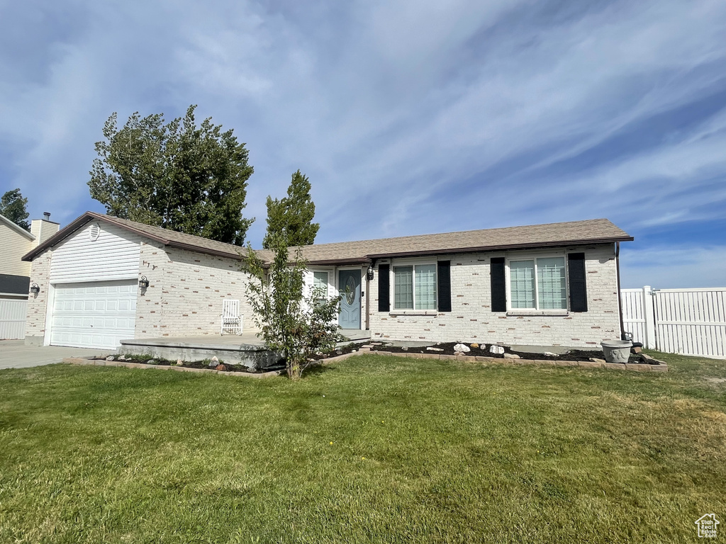 Photo 2 for MLS #2110528 at 173 Lakeview