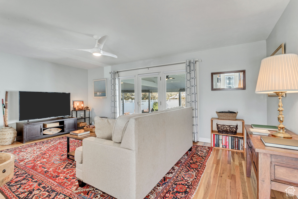 Photo 10 for MLS #2110529 at 1555 E Winward Dr