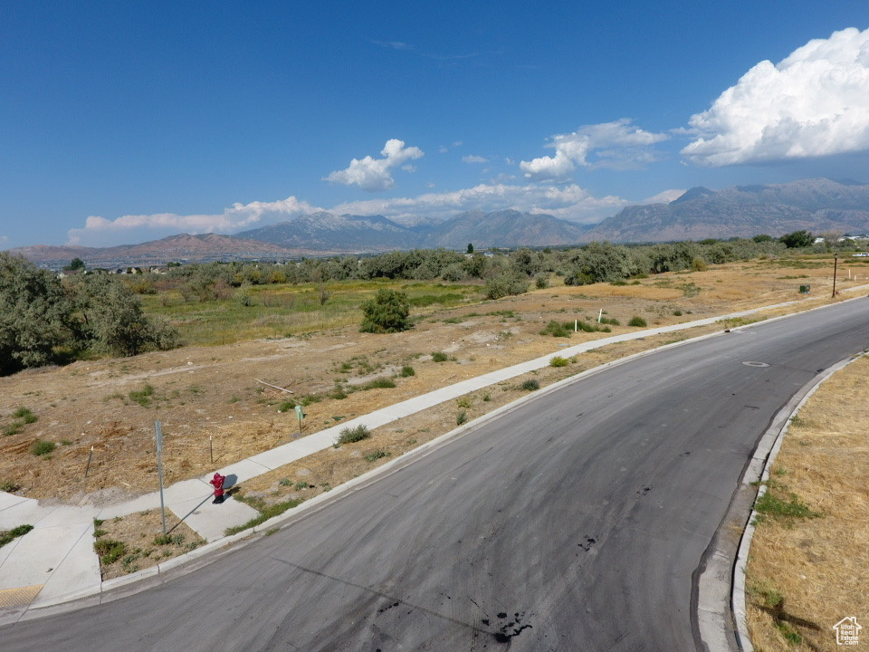 242 E THRIVE DR Saratoga Springs, UT 84045