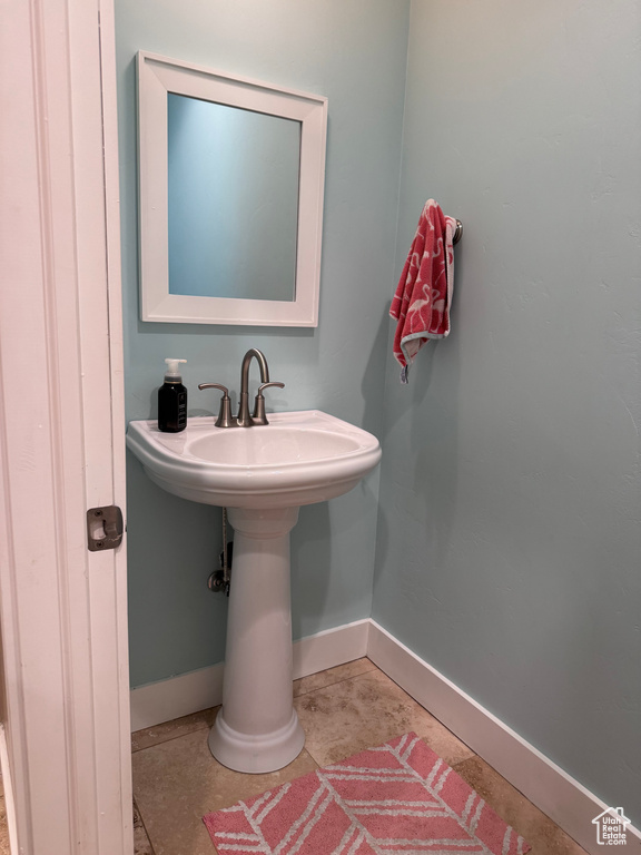 Photo 16 for MLS #2110544 at 885 N Canyon View Dr