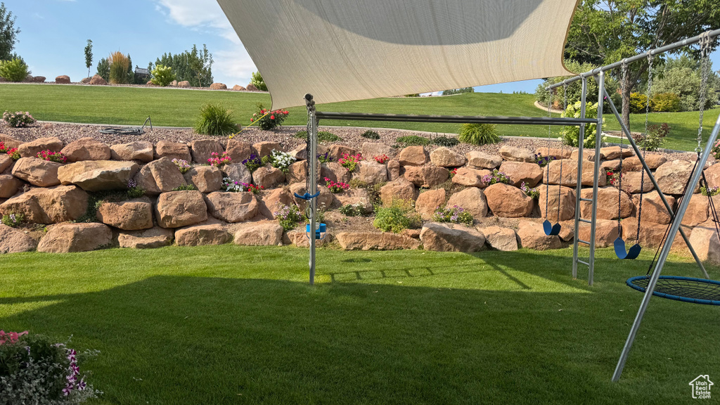Photo 34 for MLS #2110544 at 885 N Canyon View Dr