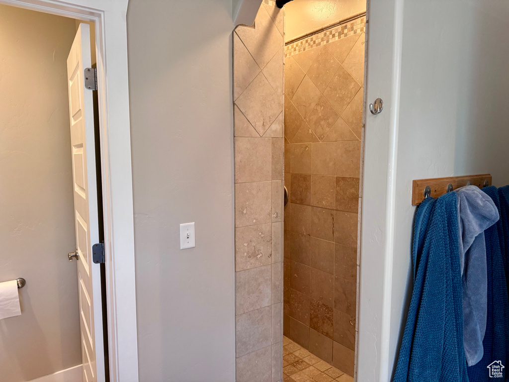Photo 13 for MLS #2110544 at 885 N Canyon View Dr