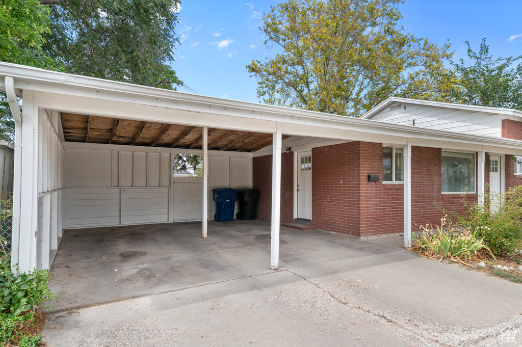 Photo 3 for MLS #2110548 at 4250 S Chegwidden Ln