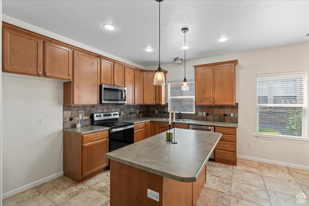 Photo 6 for MLS #2110560 at 1424 W Stone Meadow Dr