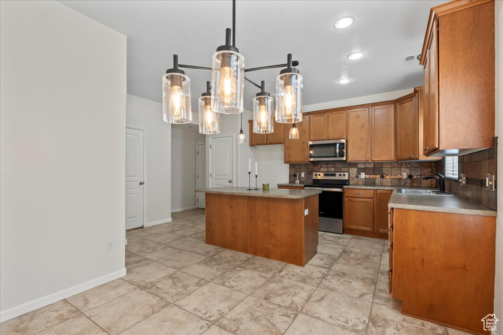 Photo 8 for MLS #2110560 at 1424 W Stone Meadow Dr