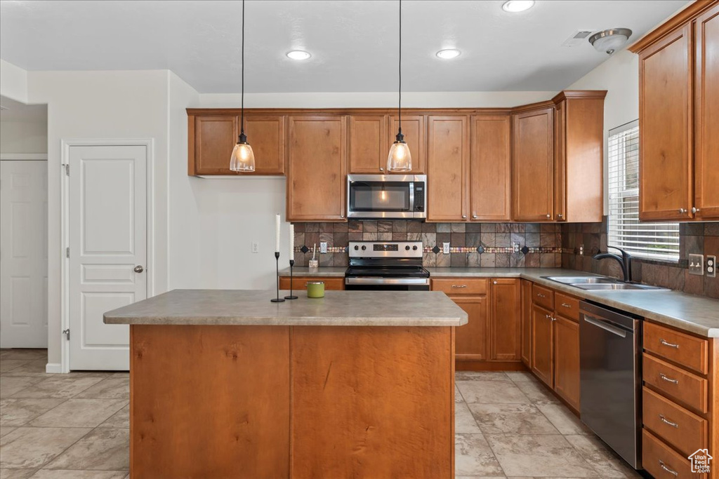 Photo 12 for MLS #2110560 at 1424 W Stone Meadow Dr