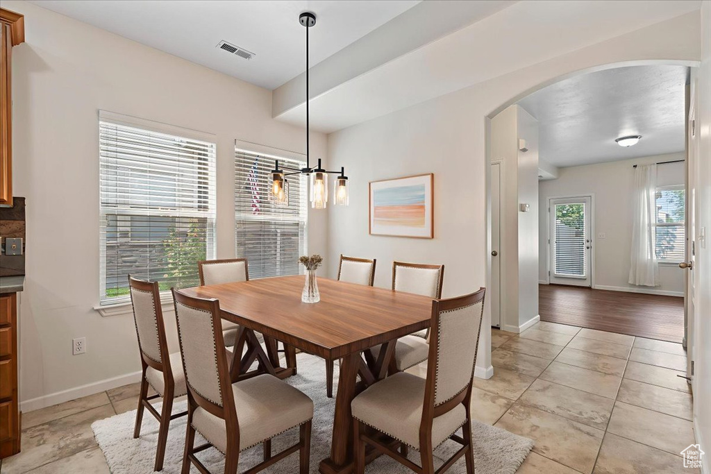 Photo 7 for MLS #2110560 at 1424 W Stone Meadow Dr