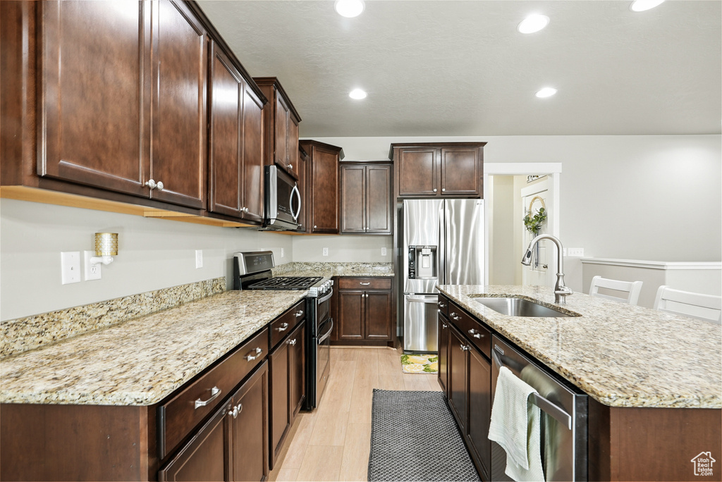 3203 S TYTUS LN Saratoga Springs, UT 84045