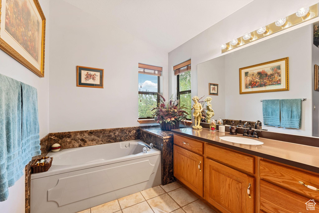 Photo 16 for MLS #2110562 at 4375 N Meadow Ln