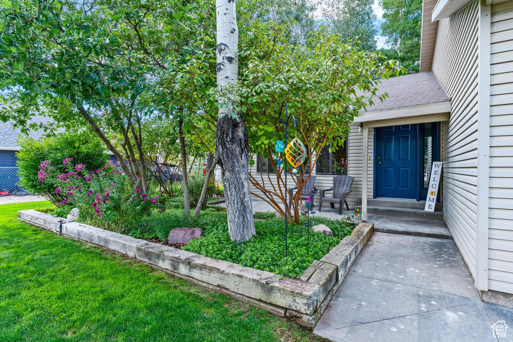 Photo 3 for MLS #2110562 at 4375 N Meadow Ln
