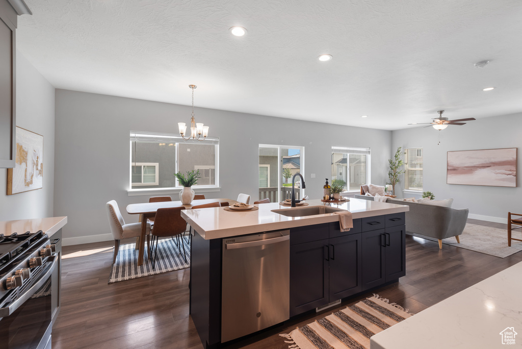 4695 E BREEZY PATCH RD Eagle Mountain, UT 84005