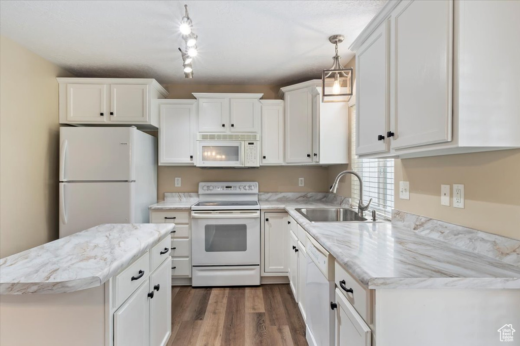 9597 S HIDDEN POINT DR Sandy, UT 84070