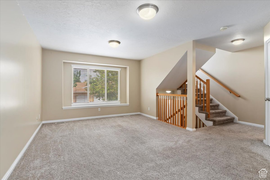 9597 S HIDDEN POINT DR Sandy, UT 84070