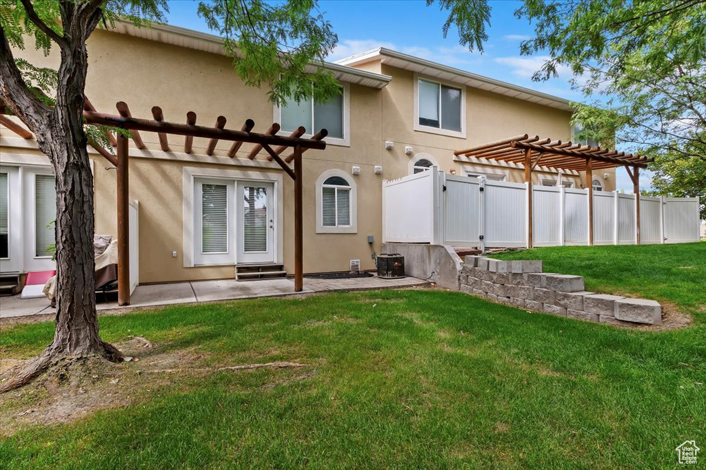 9597 S HIDDEN POINT DR Sandy, UT 84070