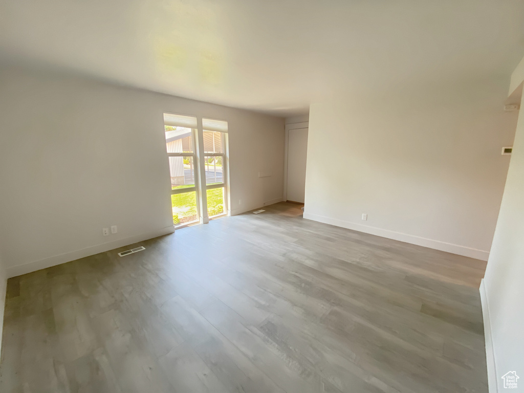 243 E MILL ST Bountiful, UT 84010