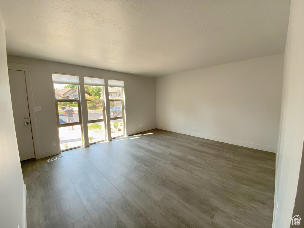 243 E MILL ST Bountiful, UT 84010