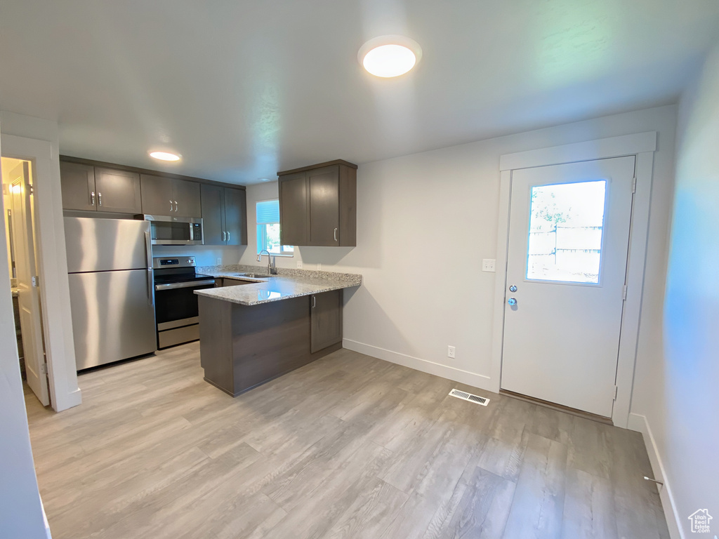 243 E MILL ST Bountiful, UT 84010