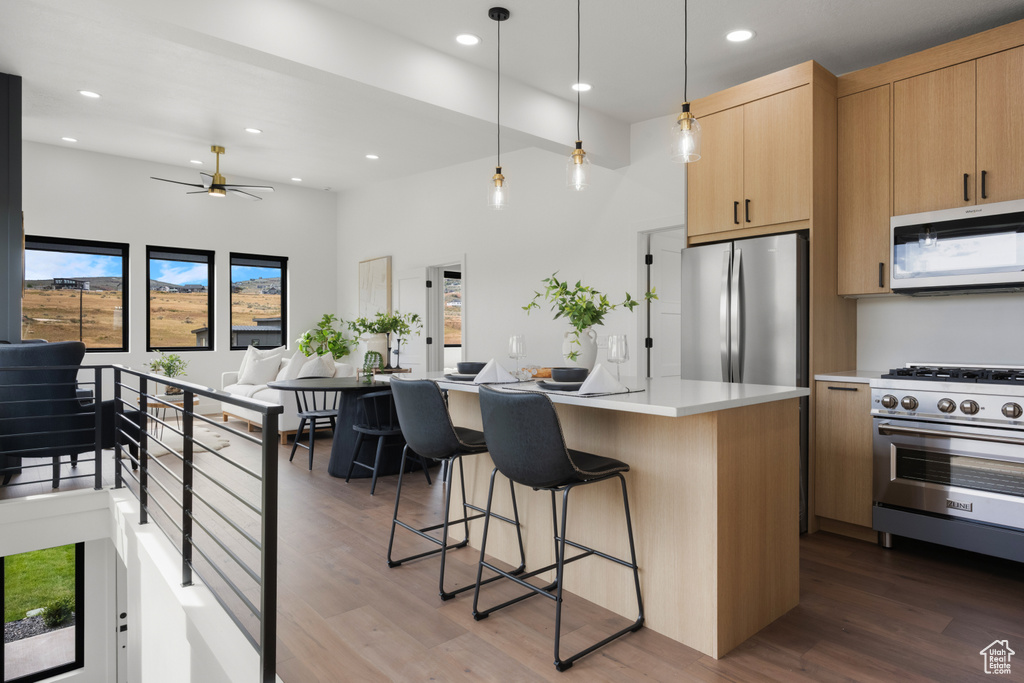 2956 S COUNTRY CLUB DR Garden City, UT 84028