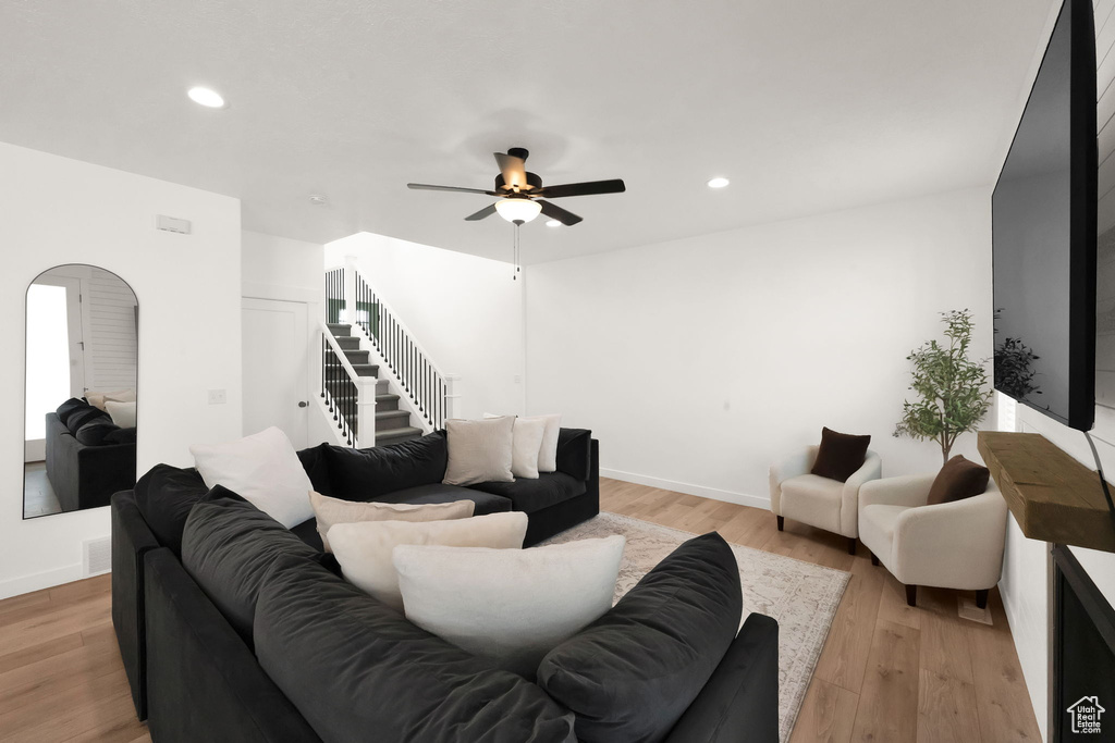 Photo 8 for MLS #2110585 at 4247 E Tivon Ln