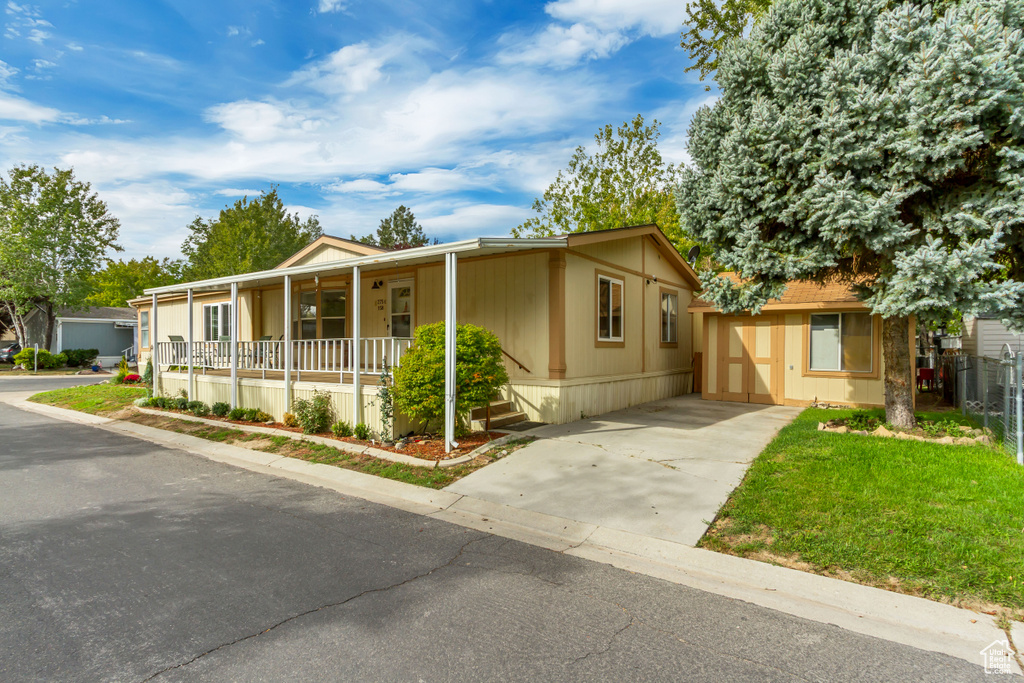 Photo 32 for MLS #2110589 at 275 E Crescent Park Way #158