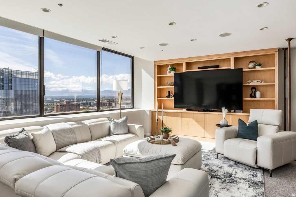 44 W 300 S #1207S Salt Lake City, UT 84101