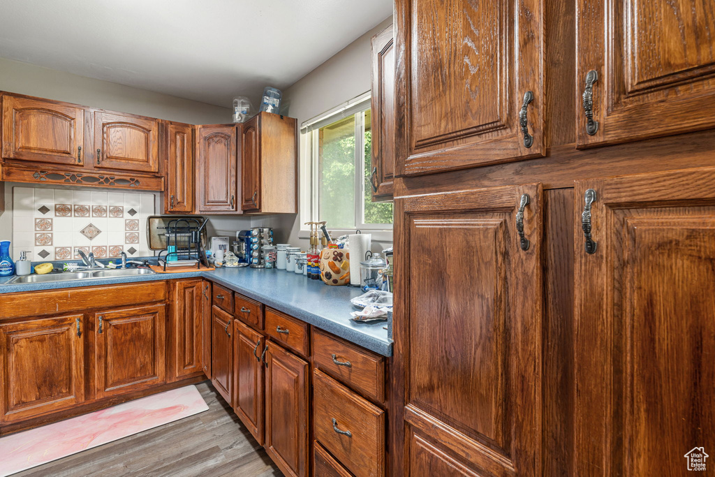 Photo 13 for MLS #2110602 at 816 Park Ln