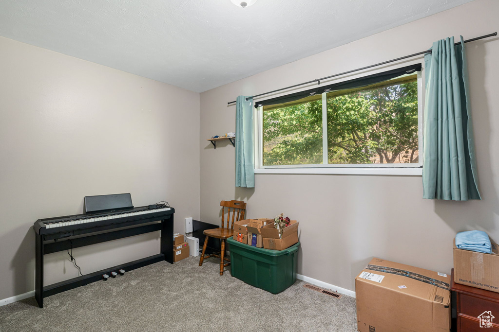 Photo 18 for MLS #2110602 at 816 Park Ln