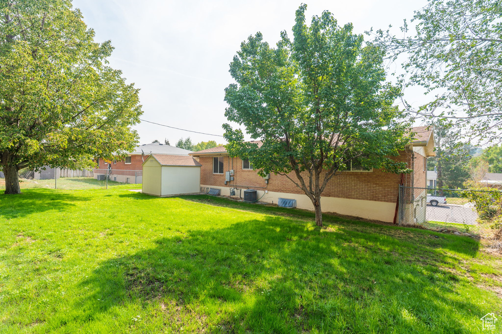 Photo 40 for MLS #2110602 at 816 Park Ln