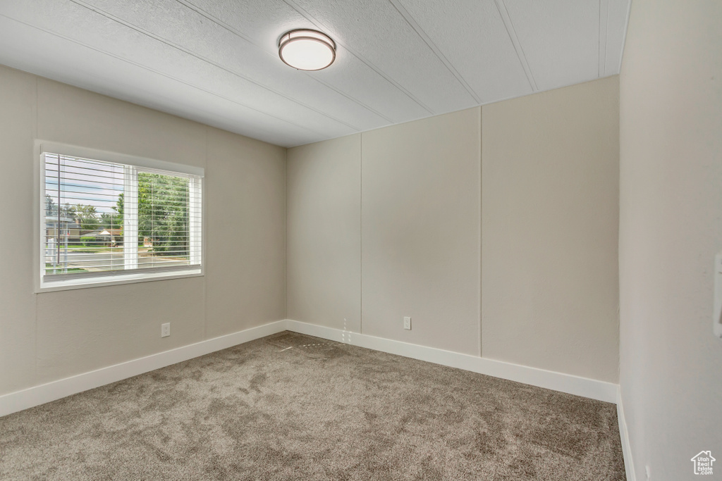 Photo 13 for MLS #2110610 at 562 Lancelot #60