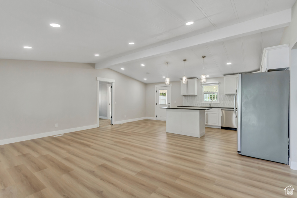 Photo 5 for MLS #2110610 at 562 Lancelot #60