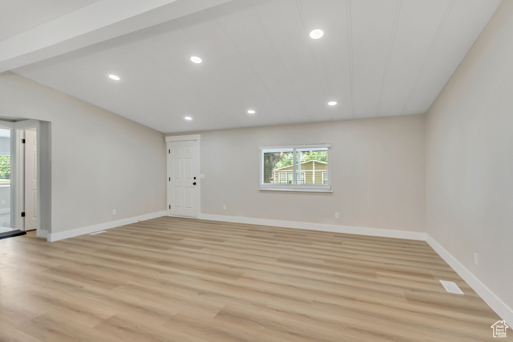 Photo 7 for MLS #2110610 at 562 Lancelot #60