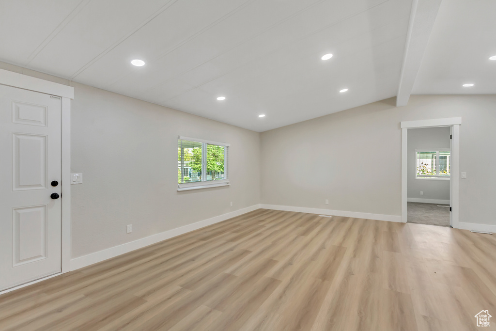 Photo 6 for MLS #2110610 at 562 Lancelot #60