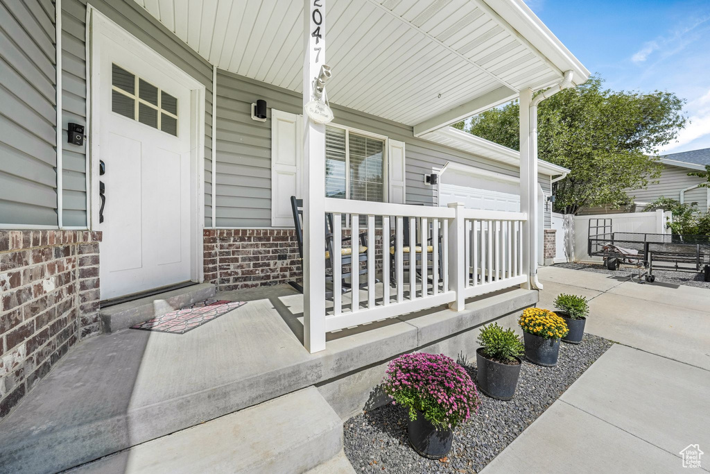 Photo 10 for MLS #2110632 at 2047 E Shadow Dr