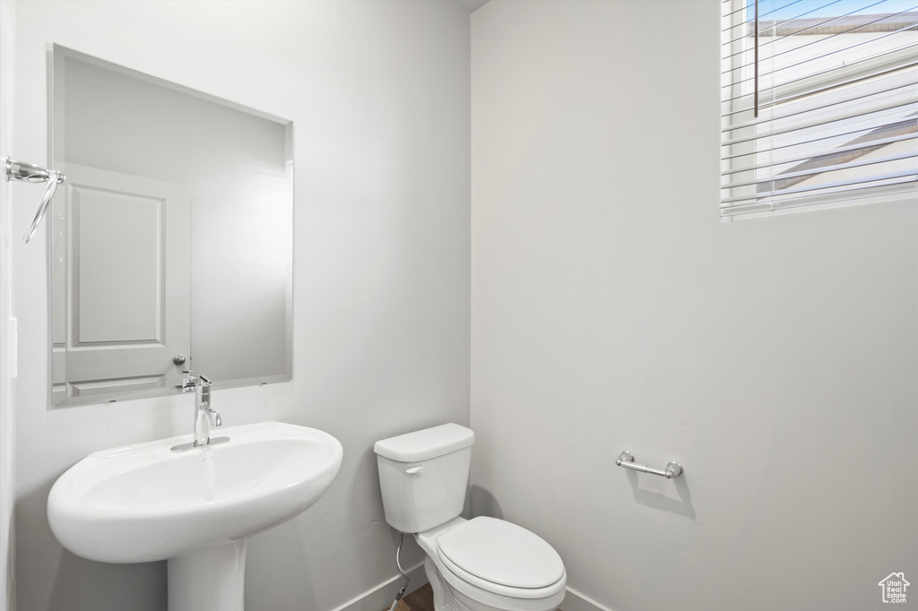 Photo 9 for MLS #2110634 at 372 W 600 North #42