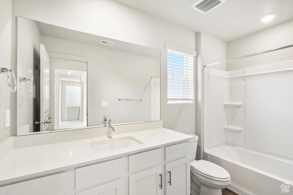 Photo 35 for MLS #2110634 at 372 W 600 North #42